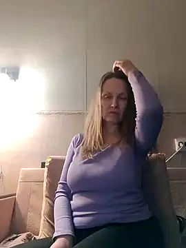 Evelina cute online show from 02.02.25