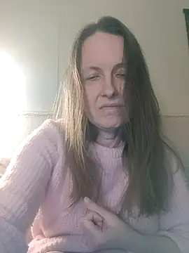 Evelina cute online show from 02.12.25