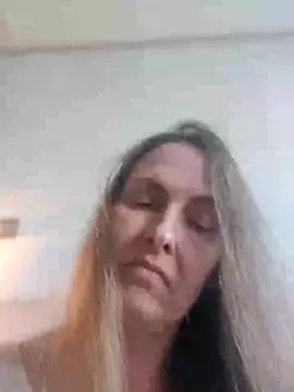 Evelina cute online show from 09.28.25