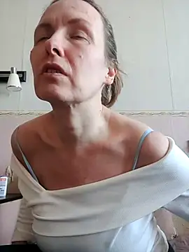 Evelina cute online show from 02.21.26