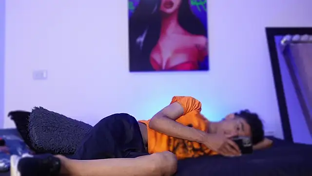 harrytwink18 online show from 12.26.24