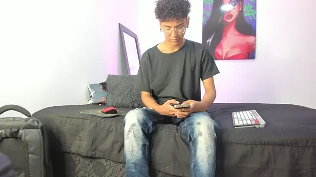 harrytwink18 online show from 02.27.25