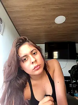 little isabela1 online show from 11.19.25