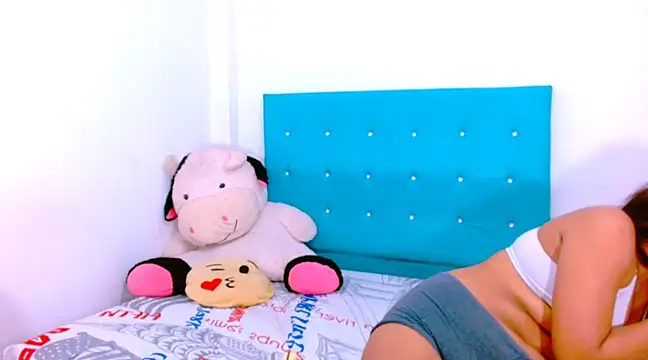 Snapshot of ladypussy69 chatting on 12.04.24 ladypussy69 online show from 12.04.24