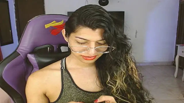 engielphoenis14 online show from 01.11.26