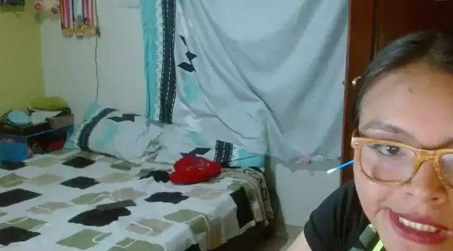 Snapshot of clayre_and_jill chatting on 12.13.24 clayre and jill online show from 12.13.24