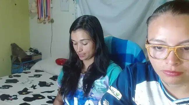 Snapshot of clayre_and_jill chatting on 02.18.25 clayre and jill online show from 02.18.25