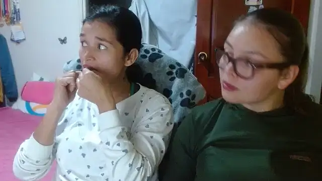 Snapshot of clayre_and_jill chatting on 10.24.25 clayre and jill online show from 10.24.25