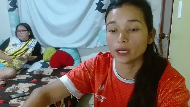 Snapshot of clayre_and_jill chatting on 01.13.26 clayre and jill online show from 01.13.26