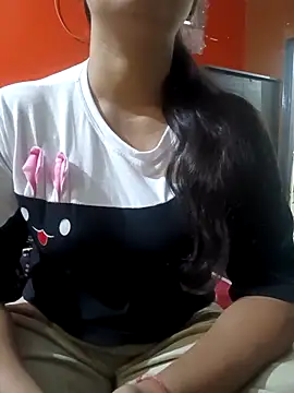 Alina Khann online show from 11.17.25