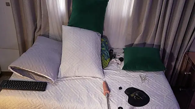 barbara cambels online show from 06.25.26