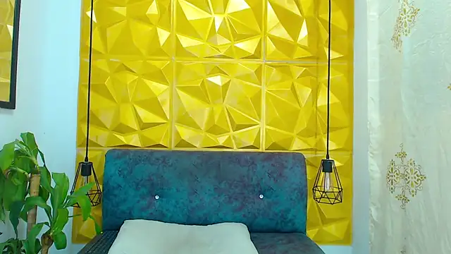 Snapshot of EvilAnnie_ chatting on 02.26.25 EvilAnnie online show from 02.26.25