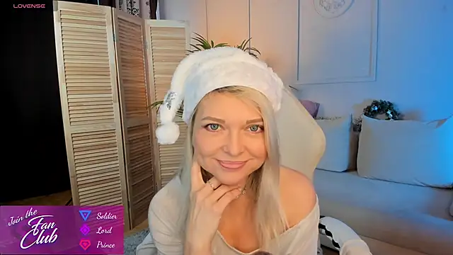 Gloria Lovely online show from 12.30.24