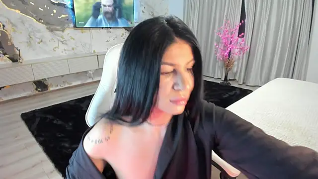 Snapshot of patriciakeys chatting on 11.12.25 patriciakeys online show from 11.12.25