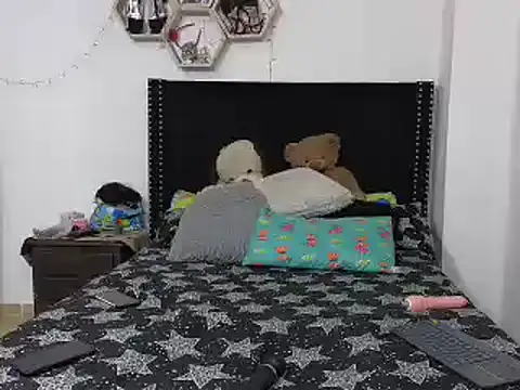 charlotte 077 online show from 02.04.25