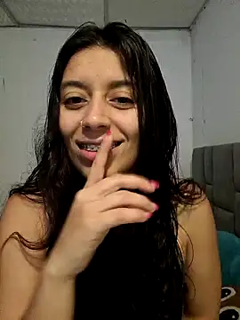 Snapshot of BrittanyDiaz chatting on 02.01.25 BrittanyDiaz online show from 02.01.25