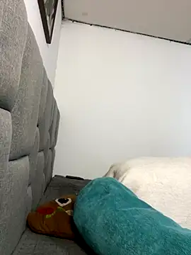 Snapshot of BrittanyDiaz chatting on 09.29.25 BrittanyDiaz online show from 09.29.25