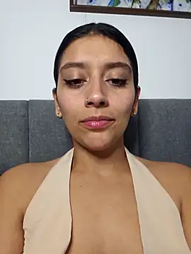 Snapshot of BrittanyDiaz chatting on 11.05.25 BrittanyDiaz online show from 11.05.25