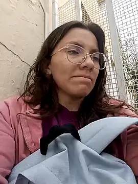 karlamorris  online show from 01.24.25