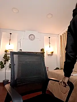 karlamorris  online show from 09.22.25