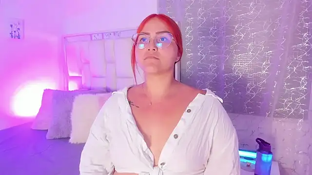 LeahxBarker online show from 09.30.25