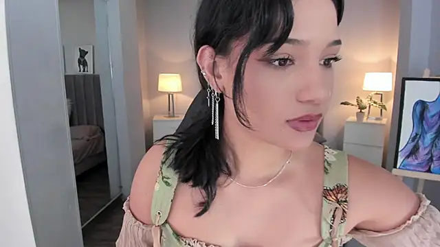 renee shelby  online show from 12.04.24