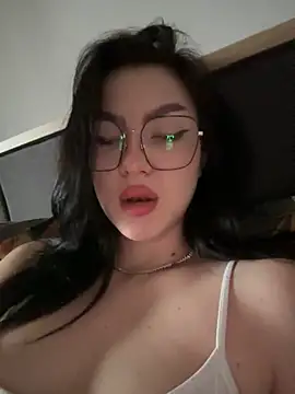 Snapshot of alissa4blonde chatting on 02.02.25 alissa4blonde online show from 02.02.25