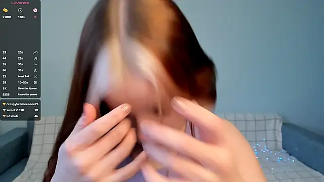 Snapshot of crystal_lilith chatting on 12.05.24 crystal lilith online show from 12.05.24