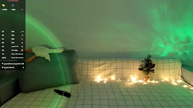 Snapshot of crystal_lilith chatting on 12.07.24 crystal lilith online show from 12.07.24