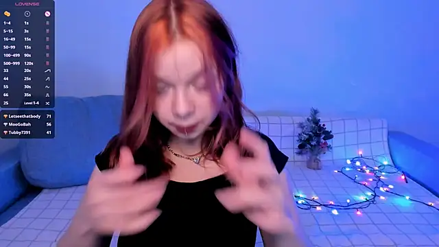 Snapshot of crystal_lilith chatting on 12.22.24 crystal lilith online show from 12.22.24