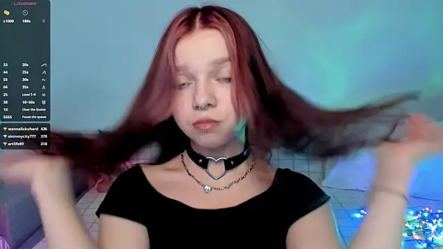 Snapshot of crystal_lilith chatting on 12.30.24 crystal lilith online show from 12.30.24