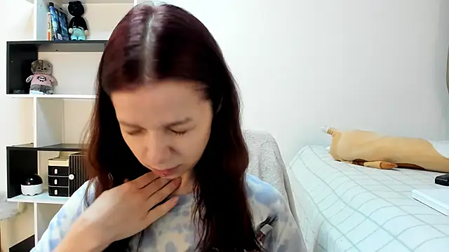 Snapshot of crystal_lilith chatting on 02.28.25 crystal lilith online show from 02.28.25