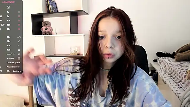 Snapshot of crystal_lilith chatting on 03.03.25 crystal lilith online show from 03.03.25