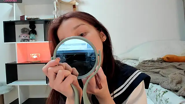 Snapshot of crystal_lilith chatting on 03.22.25 crystal lilith online show from 03.22.25