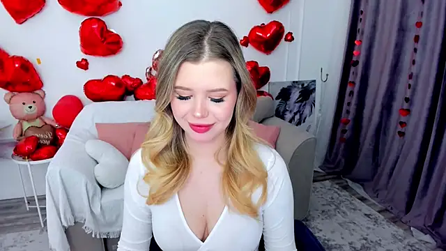 FollowLovee online show from 02.12.26