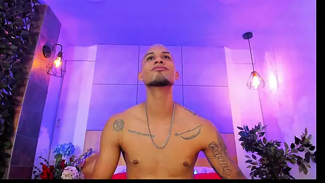 MagnusFrost online show from 01.25.25