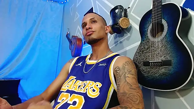 MagnusFrost online show from 03.18.25