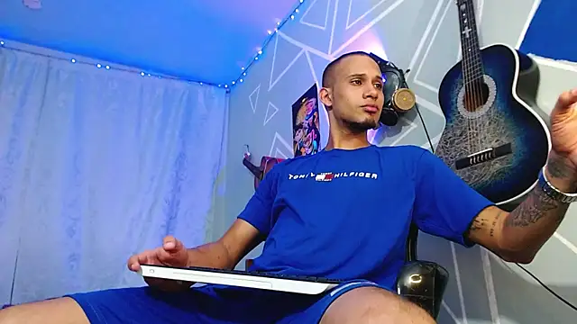 MagnusFrost online show from 03.21.25