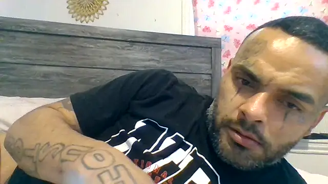 Snapshot of Houstonslong1 chatting on 01.18.25 Houstonslong1 online show from 01.18.25