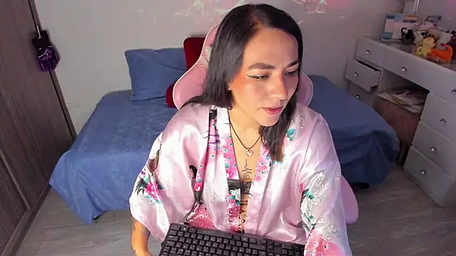 Snapshot of Sofi_Martinezz0 chatting on 09.24.25 Sofi Martinezz0 online show from 09.24.25