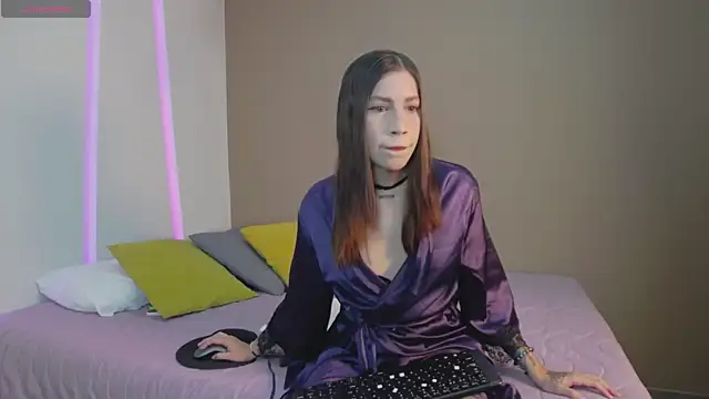 LynnSam  online show from 02.01.25