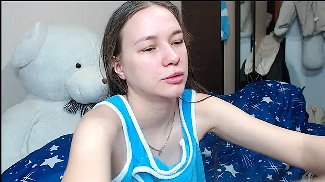 leila bambi  online show from 01.30.25