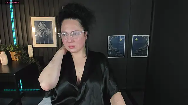 Anita Muse online show from 01.04.25