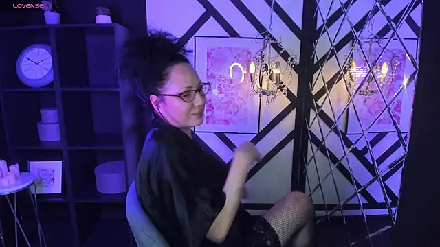 Anita Muse online show from 01.11.25