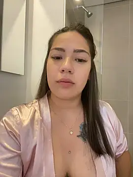 Latina vanessa online show from 01.12.25