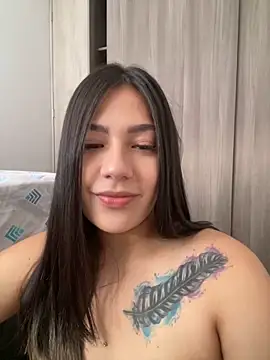 Latina vanessa online show from 01.30.25
