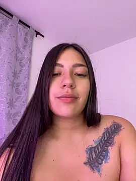 Latina vanessa online show from 03.16.25