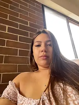 Latina vanessa online show from 06.19.26