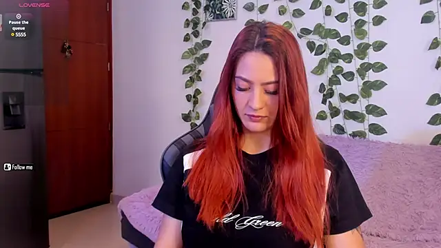 Snapshot of Amypond__ chatting on 03.03.25 Amypond online show from 03.03.25