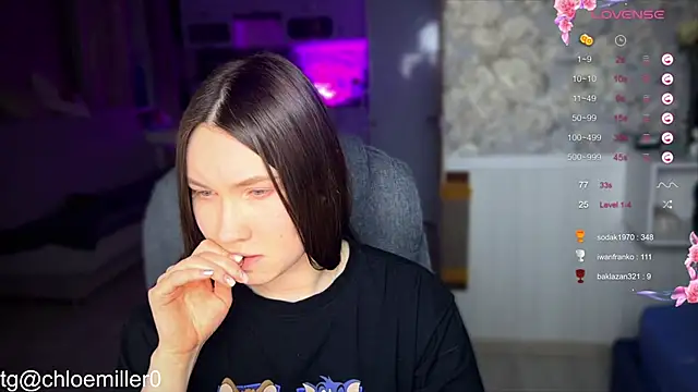 ChloeMillerMeow online show from 02.04.25